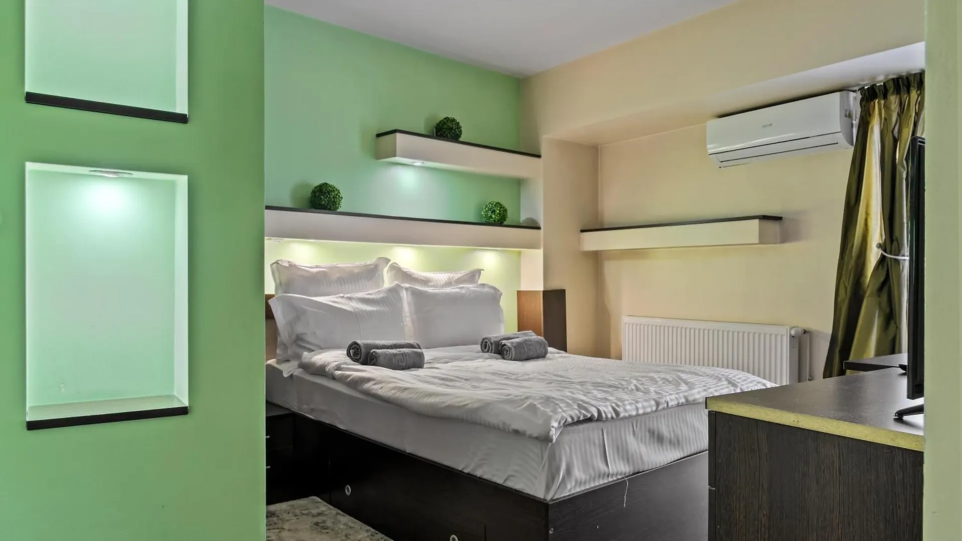 Lägenhet 4 Rooms Unirii 47 Bukarest