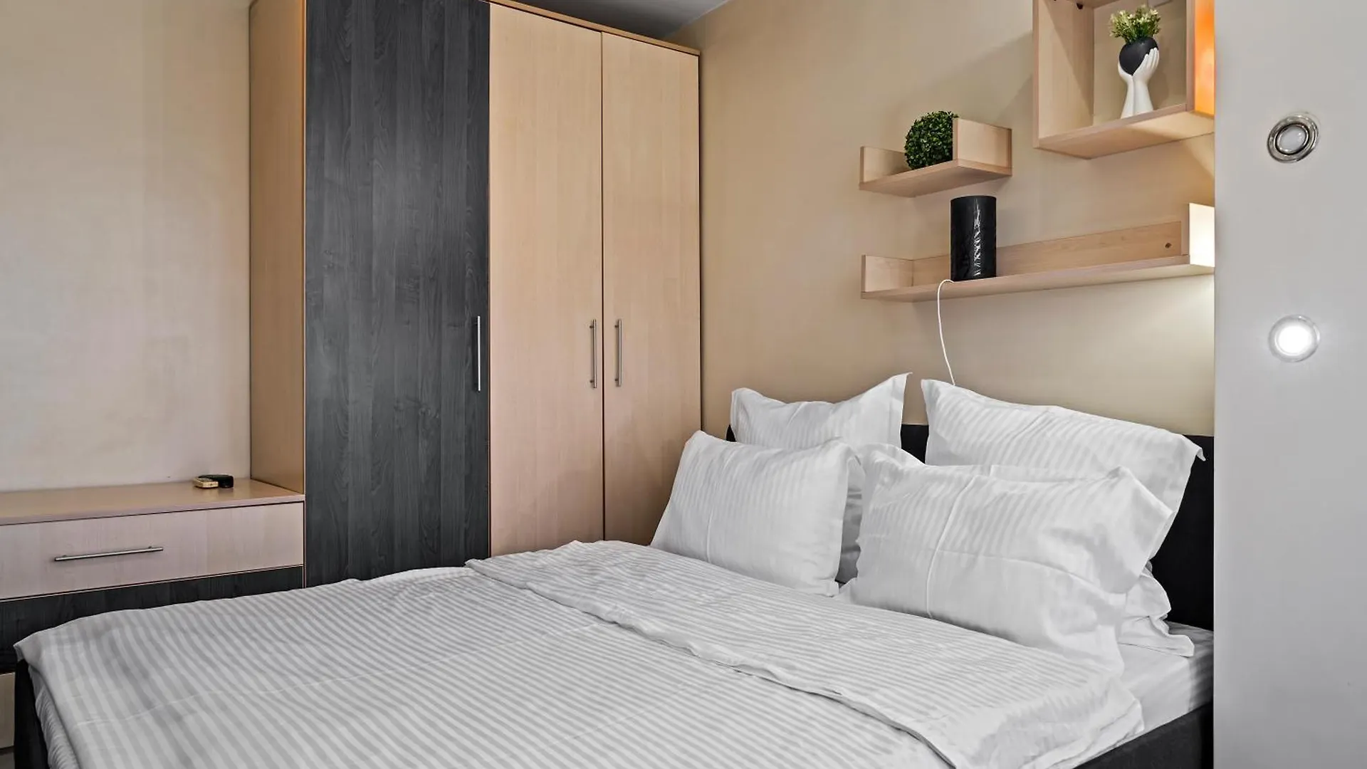 Lägenhet 4 Rooms Unirii 47 Bukarest Rumänien
