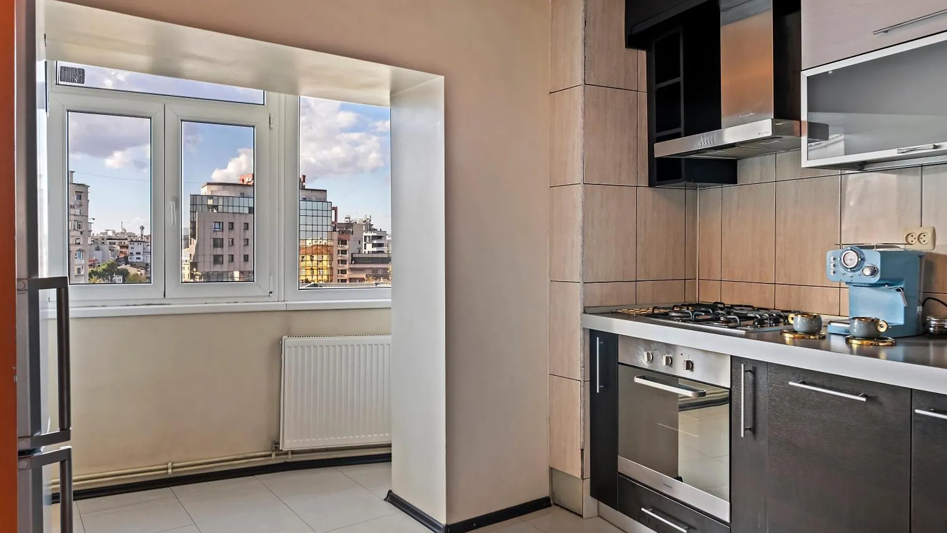 Lägenhet 4 Rooms Unirii 47 Bukarest
