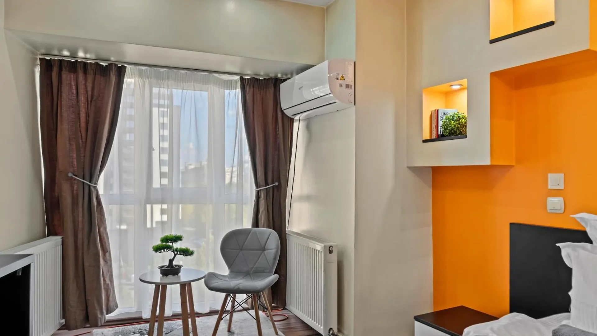 4 Rooms Unirii 47 Bukarest Lägenhet